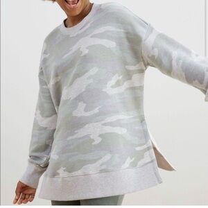 Aerie Women's Gray and Camouflage Sweater